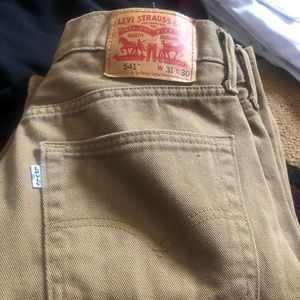 Levi pants (brown)
